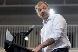 Graham Platner pod presją po oskarżeniu o napaść seksualną - graham platner