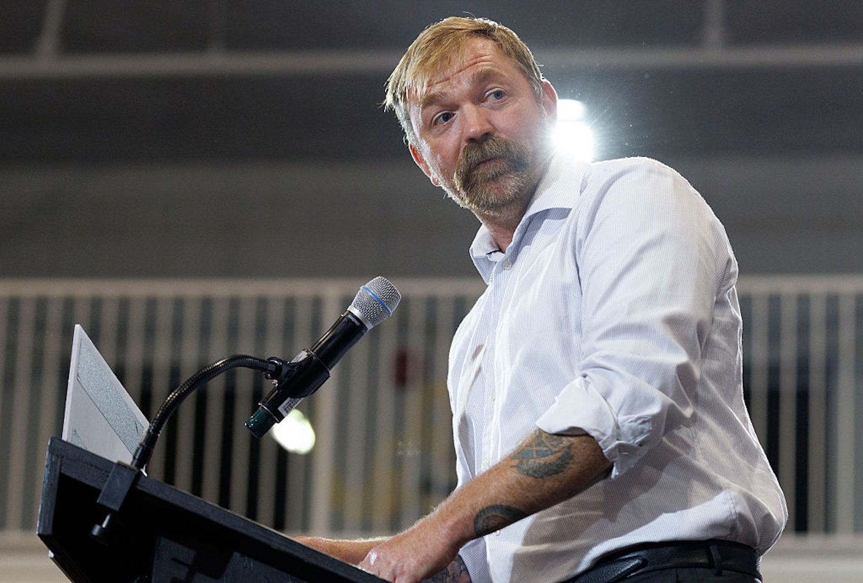 Graham Platner pod presją po oskarżeniu o napaść seksualną