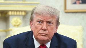 Trump wygłosi dziś orędzie do narodu o 21:00 - what time is trump's speech tonight