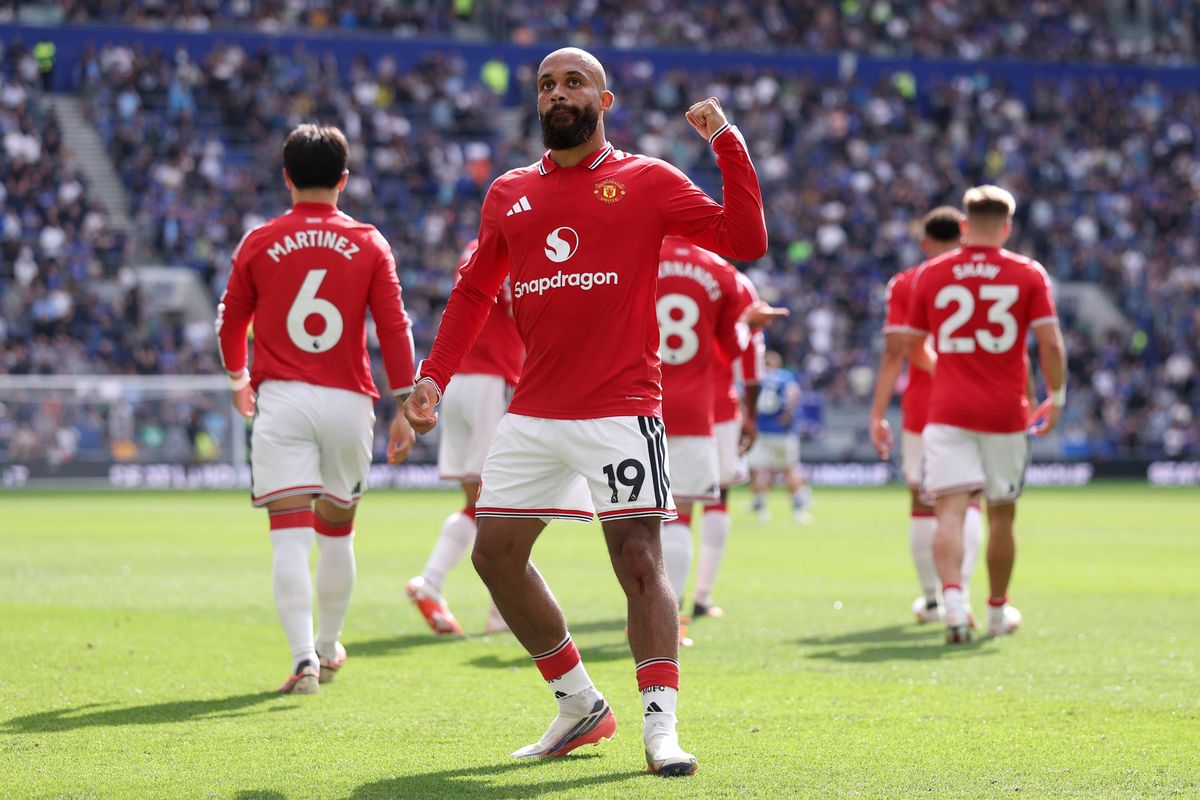 Manchester United rozpoczął Ligę Mistrzów od wygranej 4:0 z Sabah Baku
